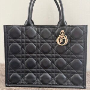 Dior Medium 2-way Tote - Black Calfskin - M1324OWHP - Barely Used